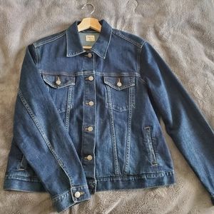Gap jacket